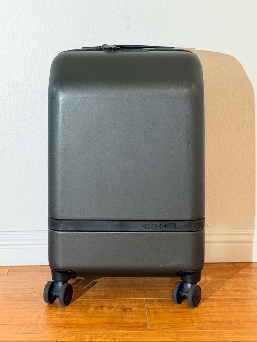 Nomatic Carry-On Classic